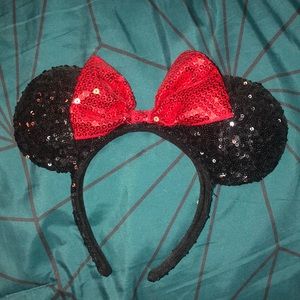 Minnie Mouse ears headband